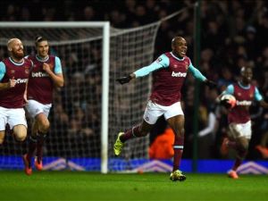 أوغبونا يحتفل بالهدف