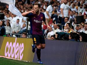 راكيتيتش يحتفل بهدفه الحاسم