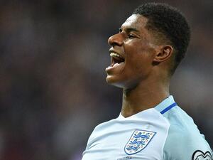 راشفورد يحتفل بهدفه