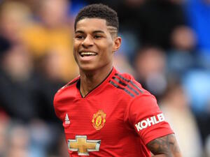 راشفورد يحتفل بهدفه