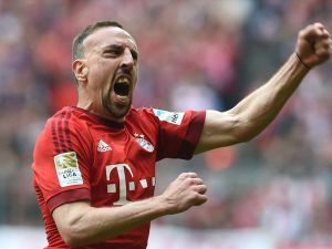 ريبيري يحتفل بهدفه