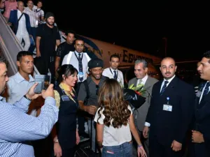 رونالدينيو لحظة وصوله مصر