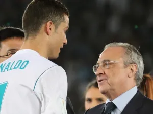 صورة أرشيفية لفلورنتينو بيريز رئيس ريال مدريد ورونالدو