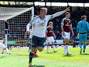 روني يحتفل بهدفه