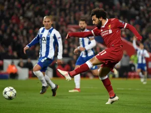 صلاح يقود ليفربول للعبور لربع نهائي دوري الأبطال