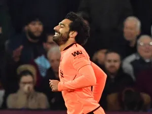صلاح يواصل التالق