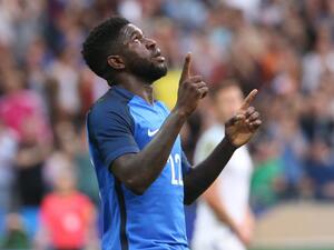 أومتيتي يحتفل بهدفه