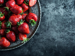 الفراولة تحتوي على مركبات طبيعية تعمل على مكافحة ومنع حدوث تراجع عقلي