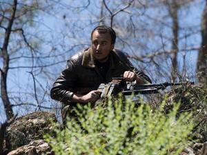 Syrian rebel fighter (AFP PHOTO/ MIGUEL MEDINA)