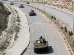 مدرعات سورية مهمتها قمع الإحتجاجات