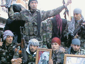 مقاتلون من المعارضة المسلحة السورية