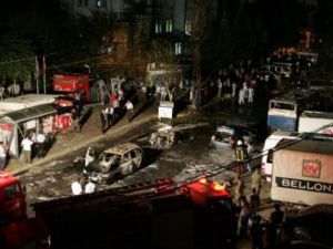 تفجير سيارة مفخخة أمام مقر للشرطة في غازي عنتاب