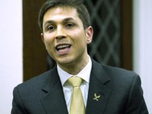 عاش ريبال معظم حياته في الخارج في دول مثل فرنسا والولايات المتحدة