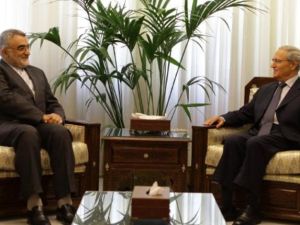 فاروق الشرع يلتقي الوفد الإيراني