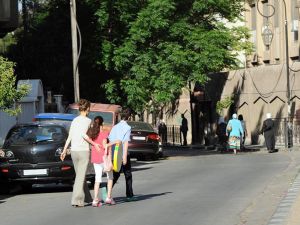 عقيلة الرئيس السوري برفقة ابنائها في دمشق/أ.ف.ب