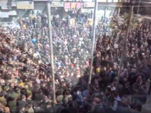 مظاهرات ضد المجموعات المسلحة التي تعرقل إنجاز المصالحات المحلية