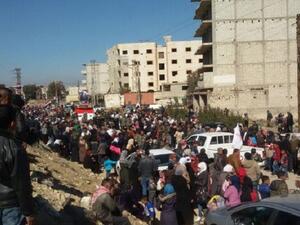 أهالي تجمع الذيابية للنازحين جنوب دمشق يبدأون العودة إلى منازلهم