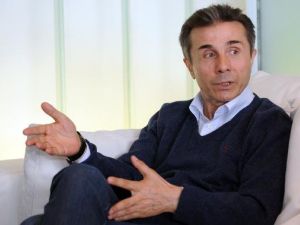 المرشح الرئاسي رئيس الوزراء بيدزينا ايفانيشفيلي
