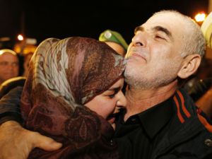  الحكومة السورية أطلقت سراح ما مجموعه 48 معتقلة سورية في إطار صفقة التبادل الثلاثية