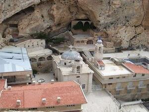 دير معلولا المسيحي