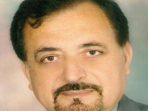 المعارض السوري منذر خدام