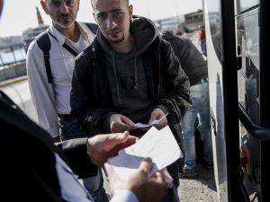 لاجئون سوريون