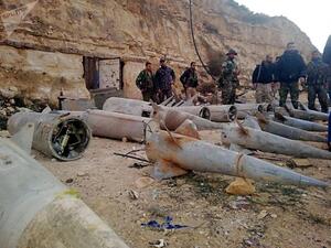 ضبط مستودع لأسلحة وصواريخ دفاع جوي (أرض جو) قرب الحدود السورية مع الاردن