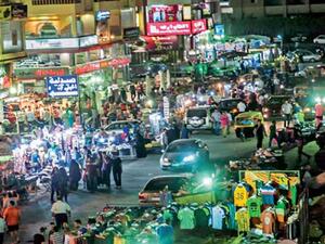 أُطلق على أكبر شارع تجاري بميدان الحصري بـ”شارع السوريين”