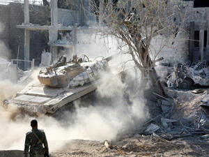 العبادي: وجهنا القوات العراقية لضرب داعش داخل الأراضي السورية
