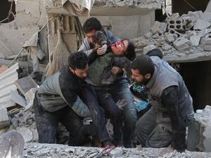 At least 30 injuries were reported in the fresh airstrikes that hit Zamalka Village in Eastern Ghouta. (AFP/ File Photo)