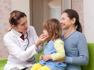 الإصابة بمرض الغدة الدرقية ليس سهلاً فنشاطها أو خمولها له أضرار سلبية 