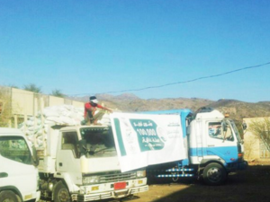 Saudi trucks loaded with aid. (Twitter)