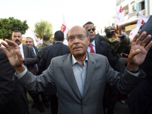 السبسي حصل على حوالي 42 % من الأصوات والمرزوقي على 34 %