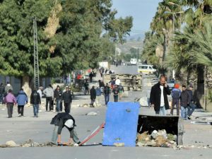 متظاهرون يقطعون الطرق في سليانة/أ.ف.ب
