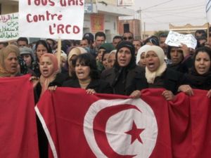 تونس هي أول دولة بشمال افريقيا ورابع دولة بالجامعة العربية تنضم إلى المحكمة الجنائية الدولية 