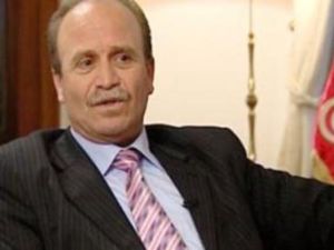 السهيلي اعتدى على مبروك بضربة رأسية ثم القى بيضة على راس الوزير