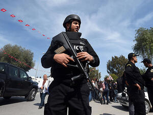 A Tunisian police officer in the capital city, Tunis. (AFP/File)