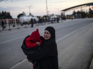 An aid convoy from the Turkish Red Crescent departed from the Oncupinar border crossing into northern Syria. (AFP/File)