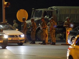 السلطات تعزل 2745 قاضيا من وظائفهم، على خلفية محاولة الانقلاب الفاشلة 