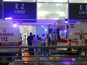 مطار أتاتورك الدولي لحظة التفجيرات