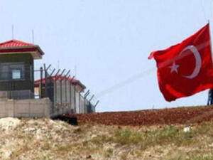 حفر خندق في بلدة “أقجة قلعة”، الحدودية مع سوريا