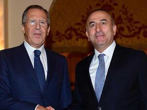 وزير الخارجية الروسي سيرجي لافروف ونظيره التركي مولود تشاووش أوغلو 