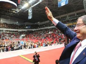 رئيس الوزراء التركي أحمد داوود أوغلو 