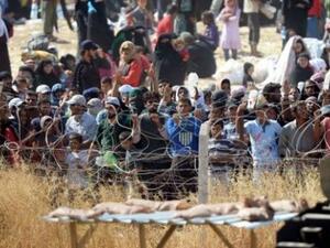 لاجئون سوريون على الحدود التركية/ أرشيفية