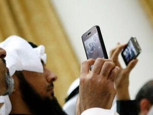 Socia media users. (AFP)