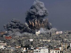Heavy smoke billows from a section of Gaza City in the Gaza Strip. (AFP/ File)