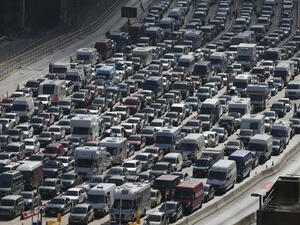 Drivers in the UAE spent, on average, 29 hours stuck in rush-hour traffic last year. (AFP/ File Photo)