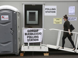Prime Minister Theresa May billed the election as a clear choice on who would lead Britain as it negotiated its way out of the EU. (AFP)