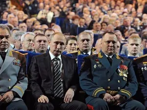 ussia's Minister of Defense Sergei Shoigu, left, and Russia's President Vladimir Putin, 2nd left, attend a gala at the State Kremlin Palace in Moscow. (AFP / MIKHAIL KLIMENTYEV)