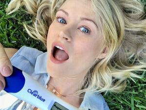 Emilie de Ravin reveals her baby gender. (Twitter)